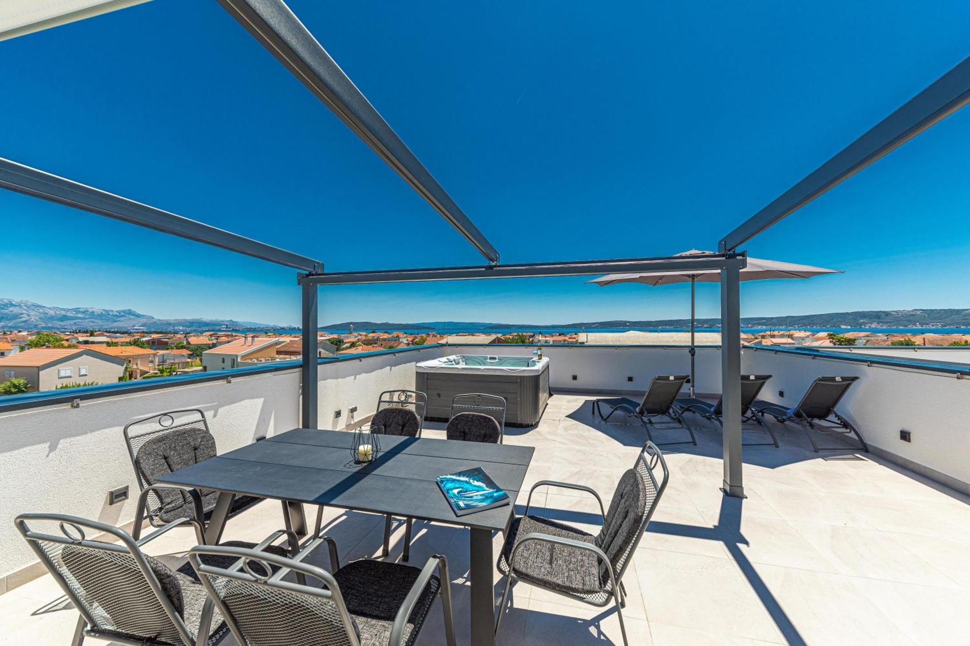 Rooftop New Castel 2023 Kaštela Εξωτερικό φωτογραφία